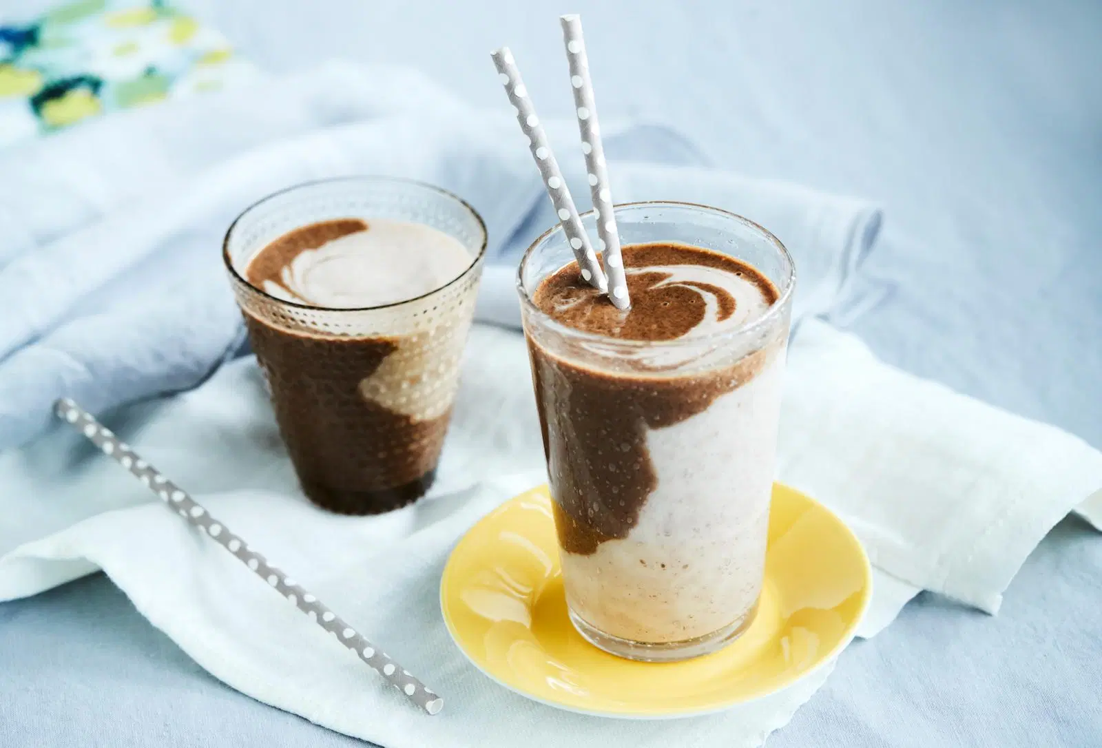 Kahden kerroksen mämmismoothie