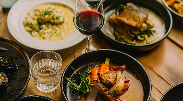 Stensvik, Kitchen & Rooftop​