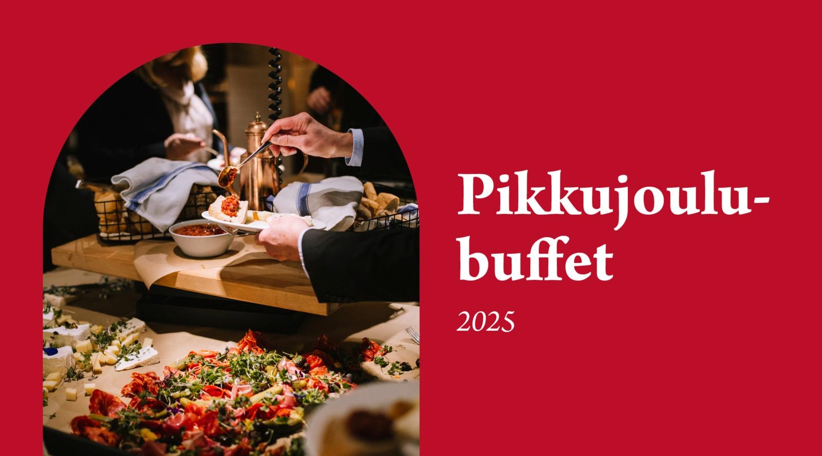 Juhlavasti pukeutunut mies ottaa noutopöydästä lautaselle ruokaa.