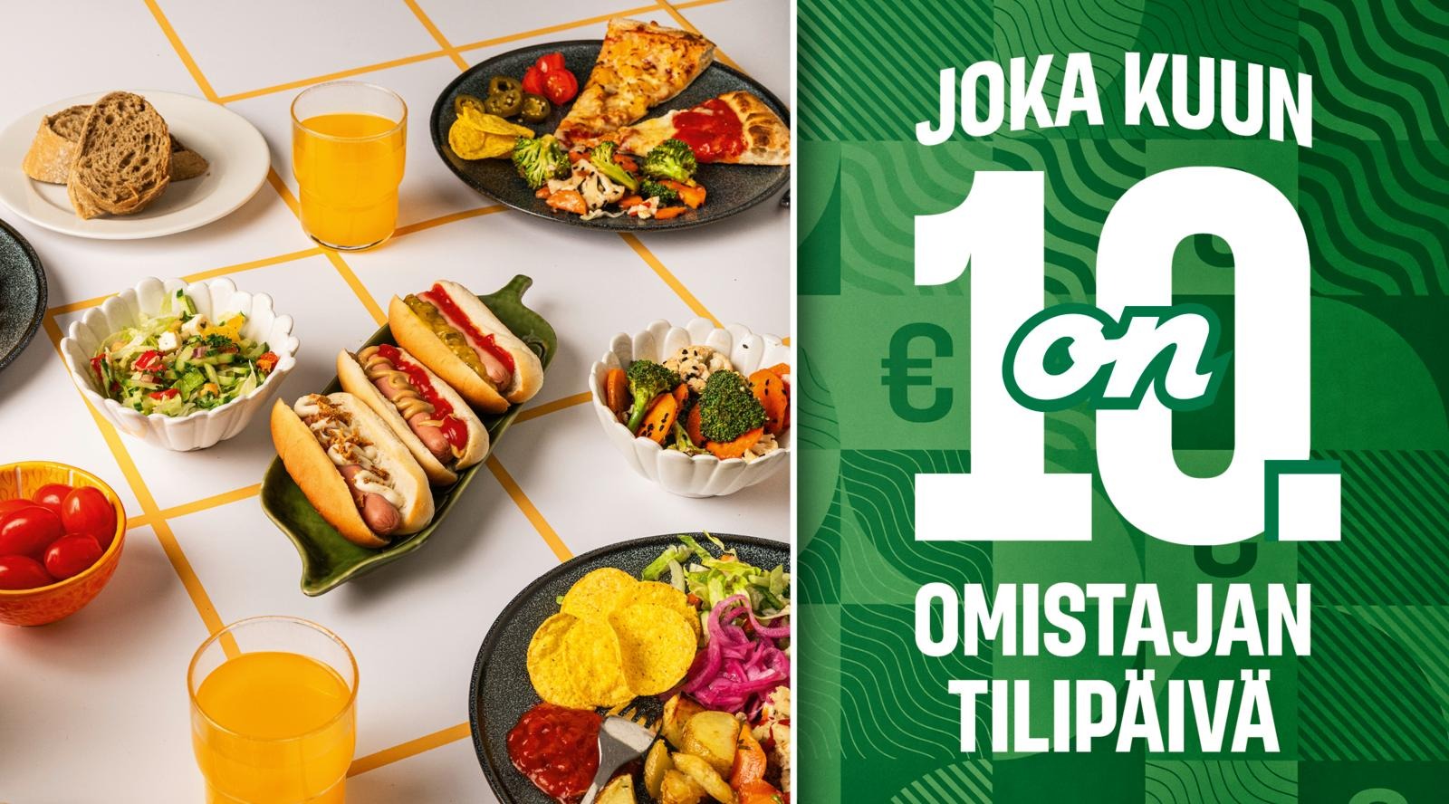 Ett varierat matbord med varmkorvar, pizza, sallader, bröd och juice på ett vitt rutigt bord.