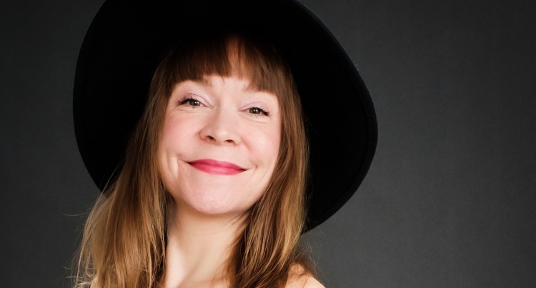 Hophaus Stand Up: Saana Peltola - YHET VIELÄ? -stand up show