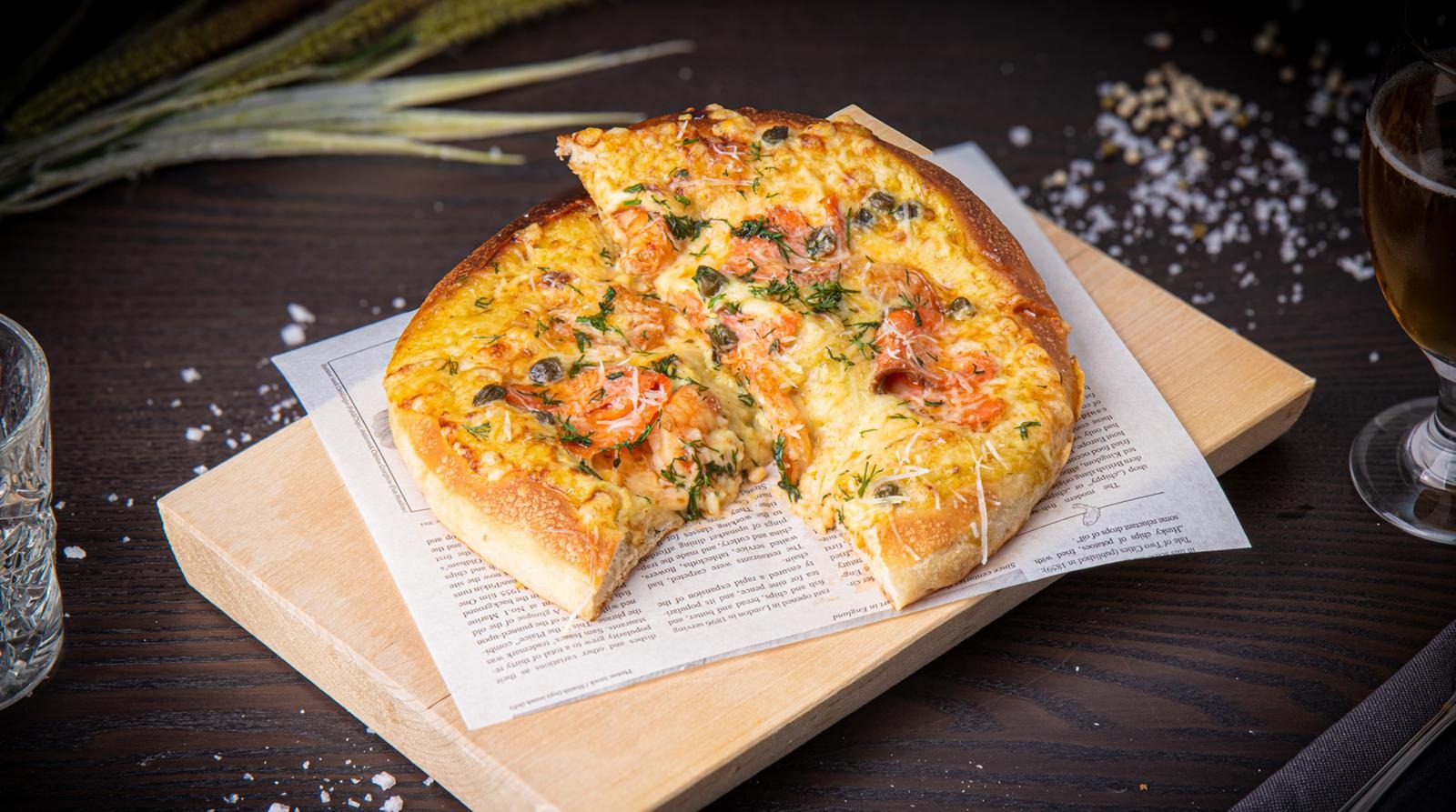 Mustakari 2025 kalapizza