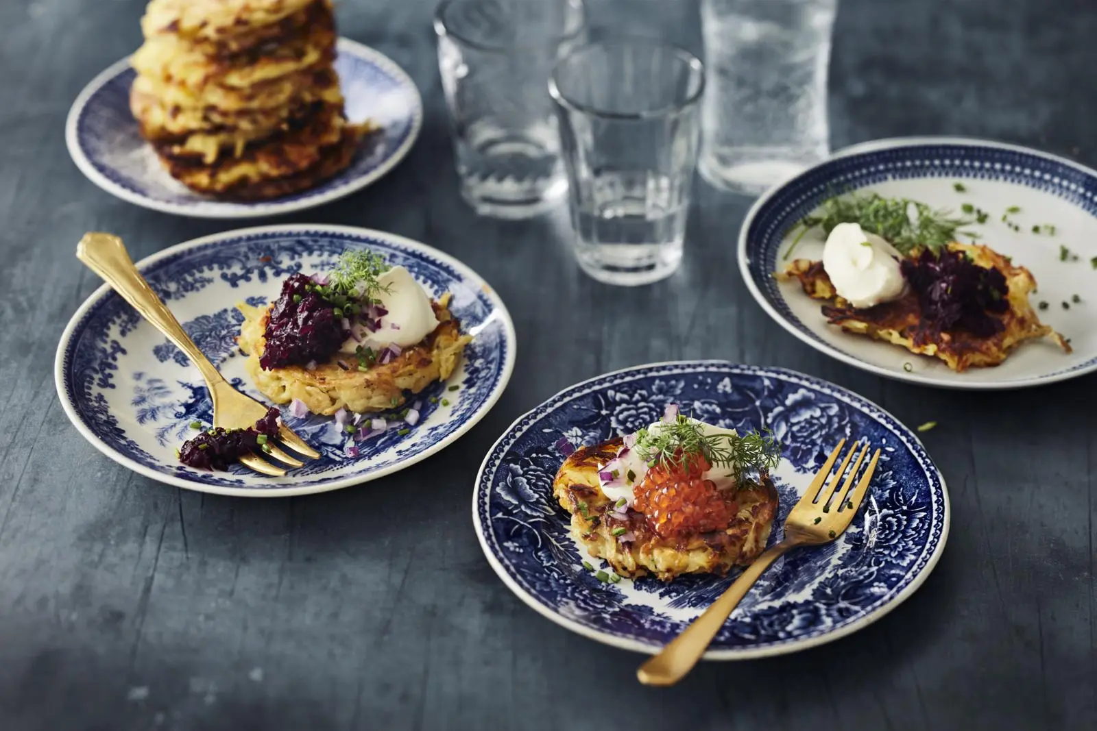 Latkes ja kasviskaviaari