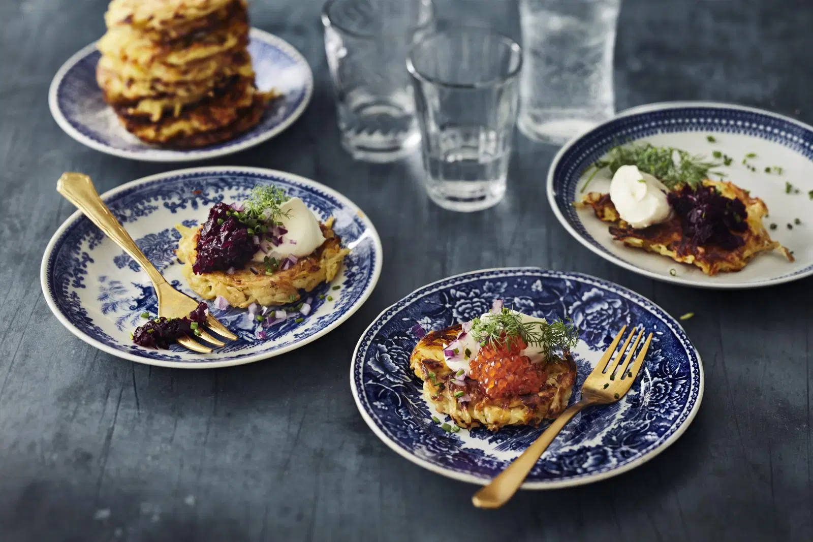 Latkes ja kasviskaviaari