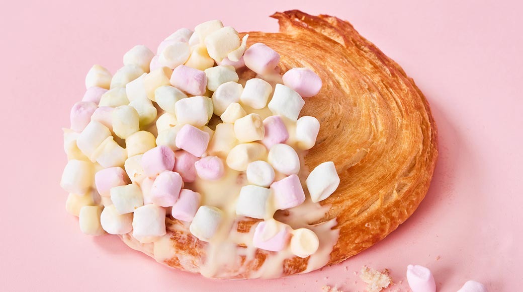 Croissant med vitchoklad och marshmallows