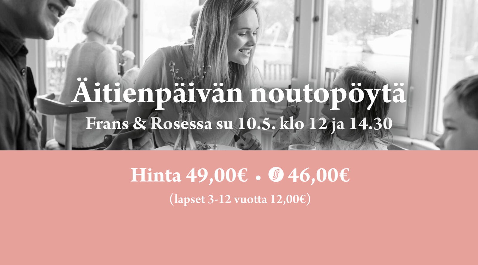 Mustavalkokuvassa nainen syöttää lasta ravintolassa.