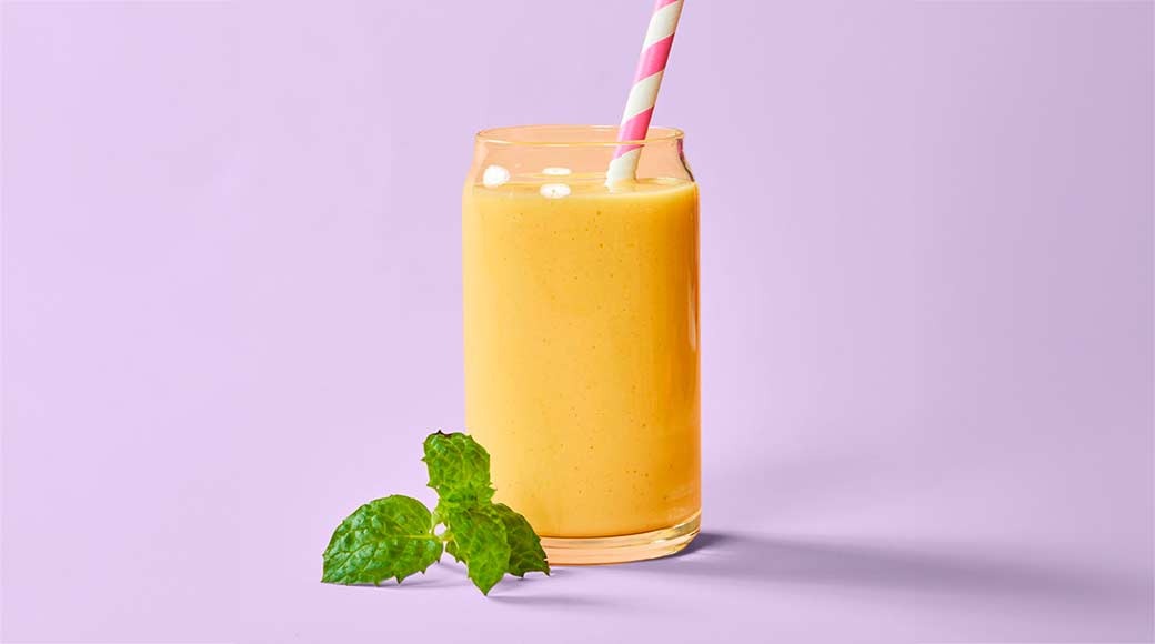 Smoothie med mango och passionsfrukt