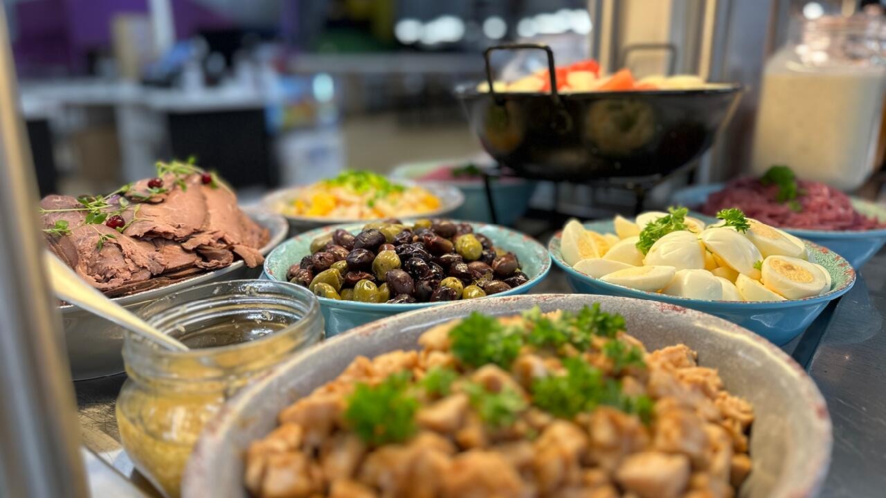 runsas salaattipöytä