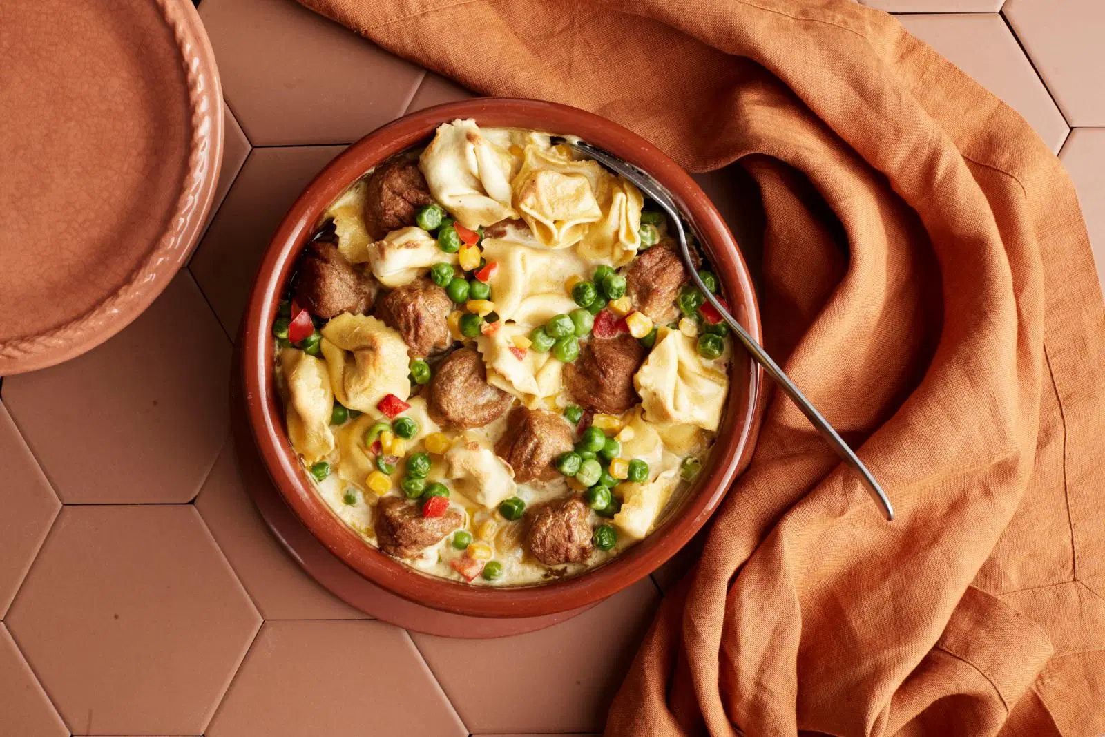 Nopea lihapulla-uunipasta