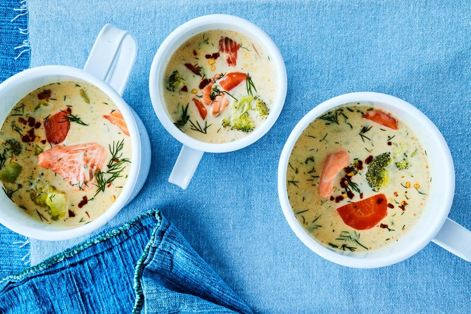 Juustoinen kalakeitto