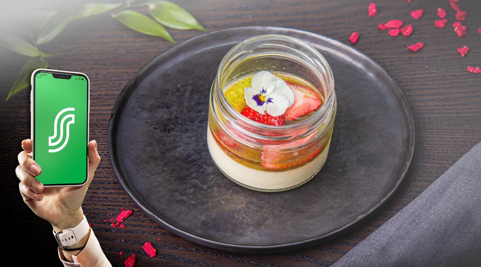 Heinäkuussa Kesäravintola Mustakarilla pannacotta etuhintaan.