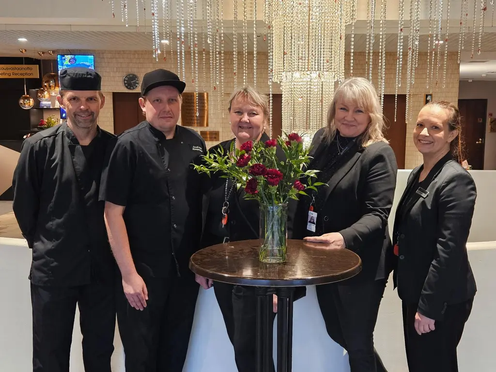 Radisson Blu Marina Palace Hotel voitti maailman parhaan hotellin palkinnon kategoriassa Luxury Riverside Hotel. 