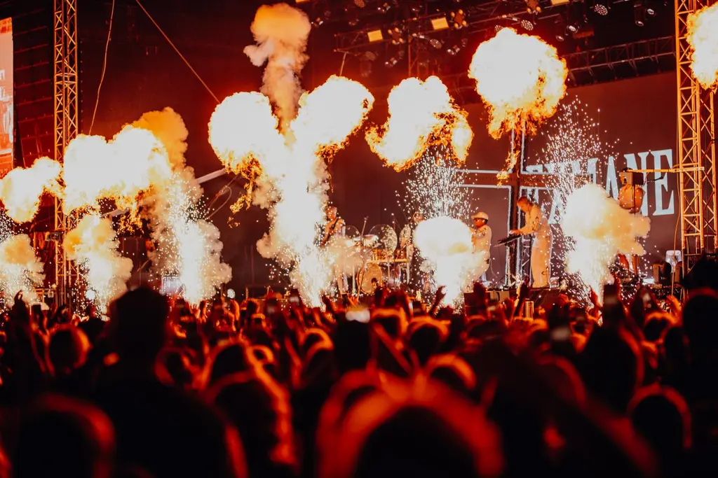 Venetsialaisten lava, jossa on esiintyjä vuonna 2025