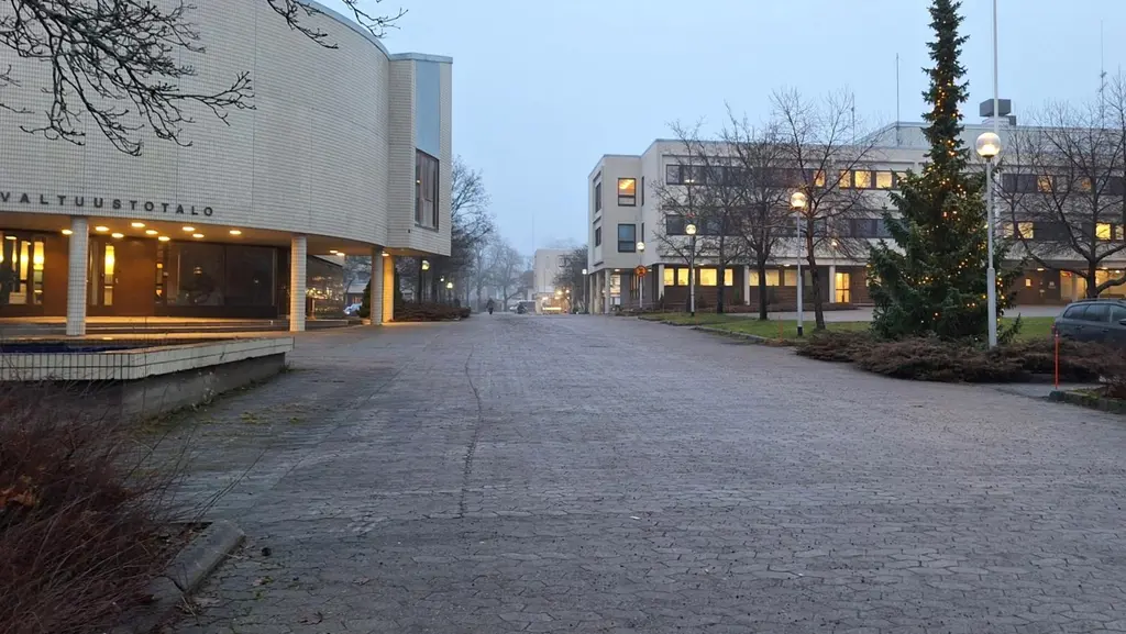 Heinolan valtuustotalo ja kaupungintalo.