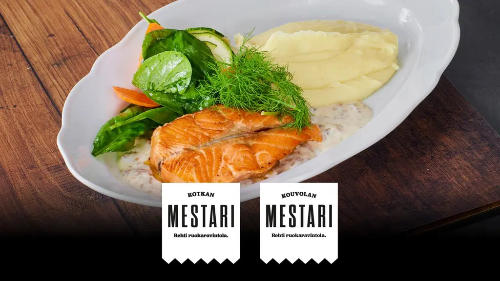 Mestarin lohiannos puupöydällä.