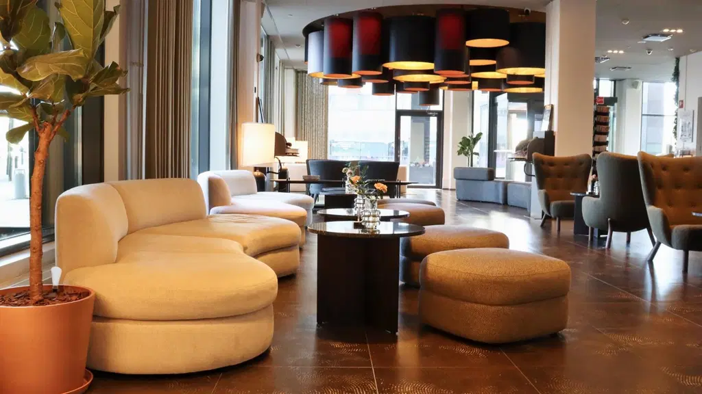 Solo Sokos Hotel Paviljongin aulatila 2026