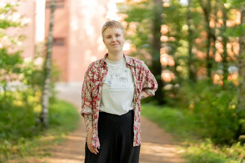 Ola Ikonen erityisnuorten ohjaaja kesätöissä PKO:ssa