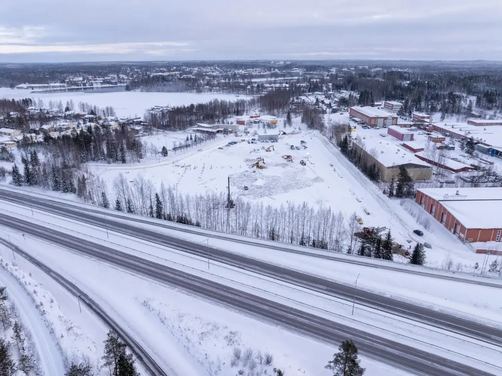 Talvinen ilmakuva Prisma Heinolan työmaasta.