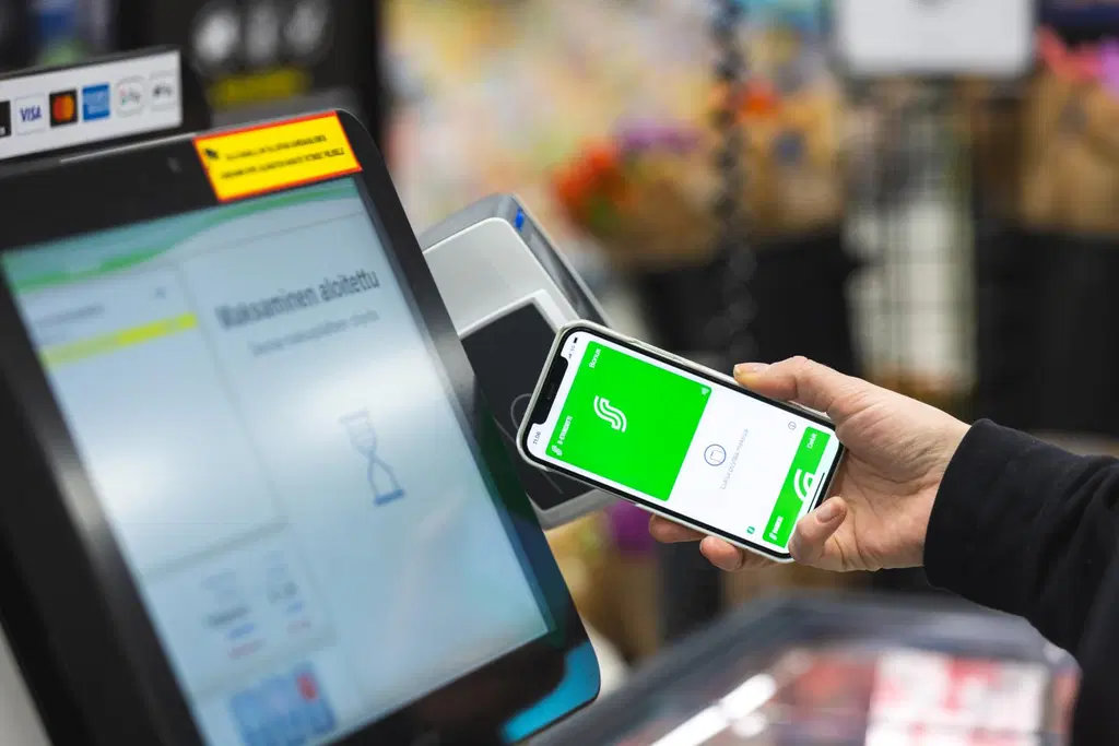 Maksu S-Etukortilla kassalla