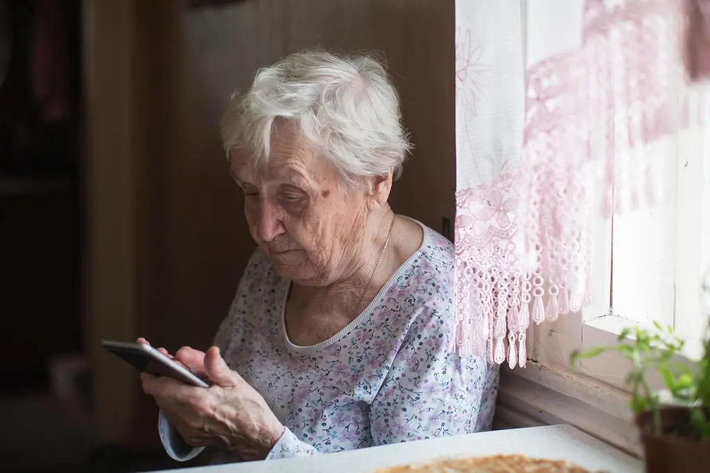Vuoden 2024 hyväntekeväisyyslahjoitus kohdentui ikäihmisten digitaitojen kartuttamiseen. Osa lahjoitussummasta ohjattiin myös kriisi- ja mielenterveystyön tukemiseen.