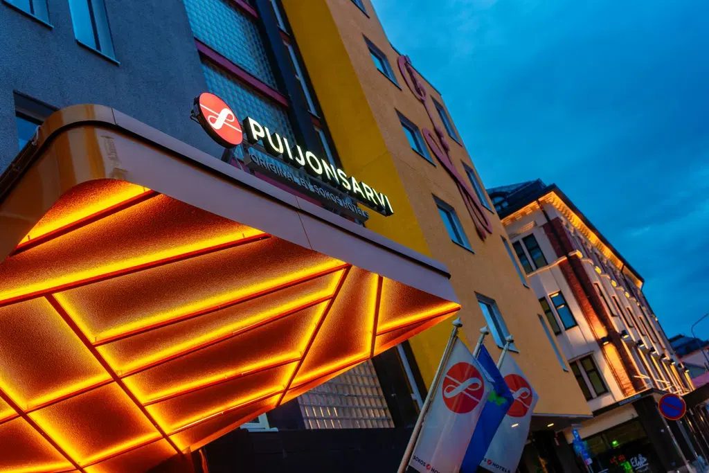 Original Sokos Hotel Puijonsarvi julkisivu ilta