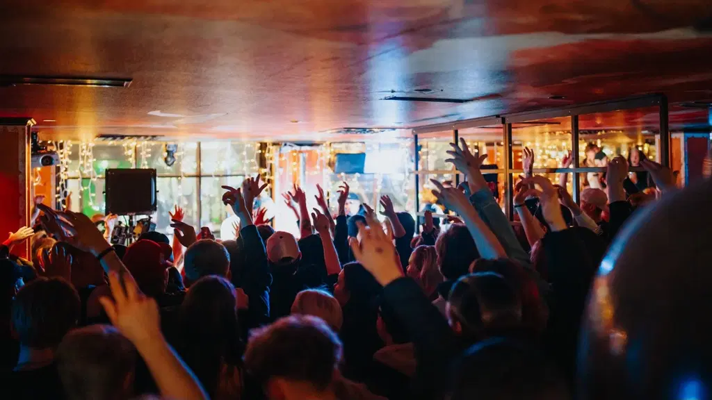 Revolution live-illat