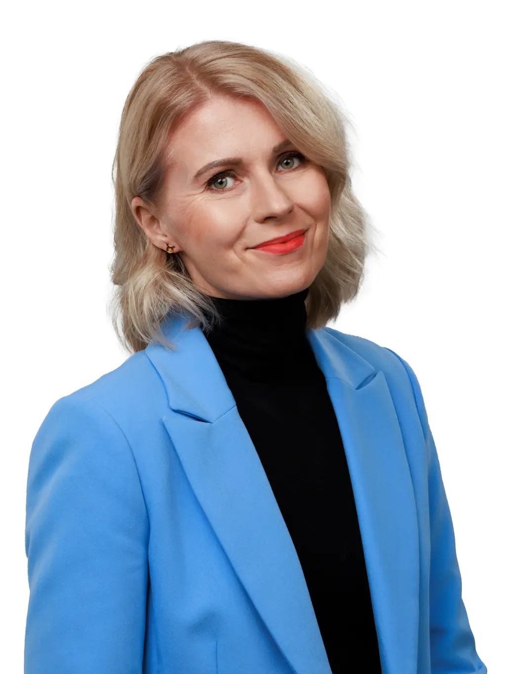 Arinan henkilöstö- ja viestintäjohtaja hymyilee kameraan