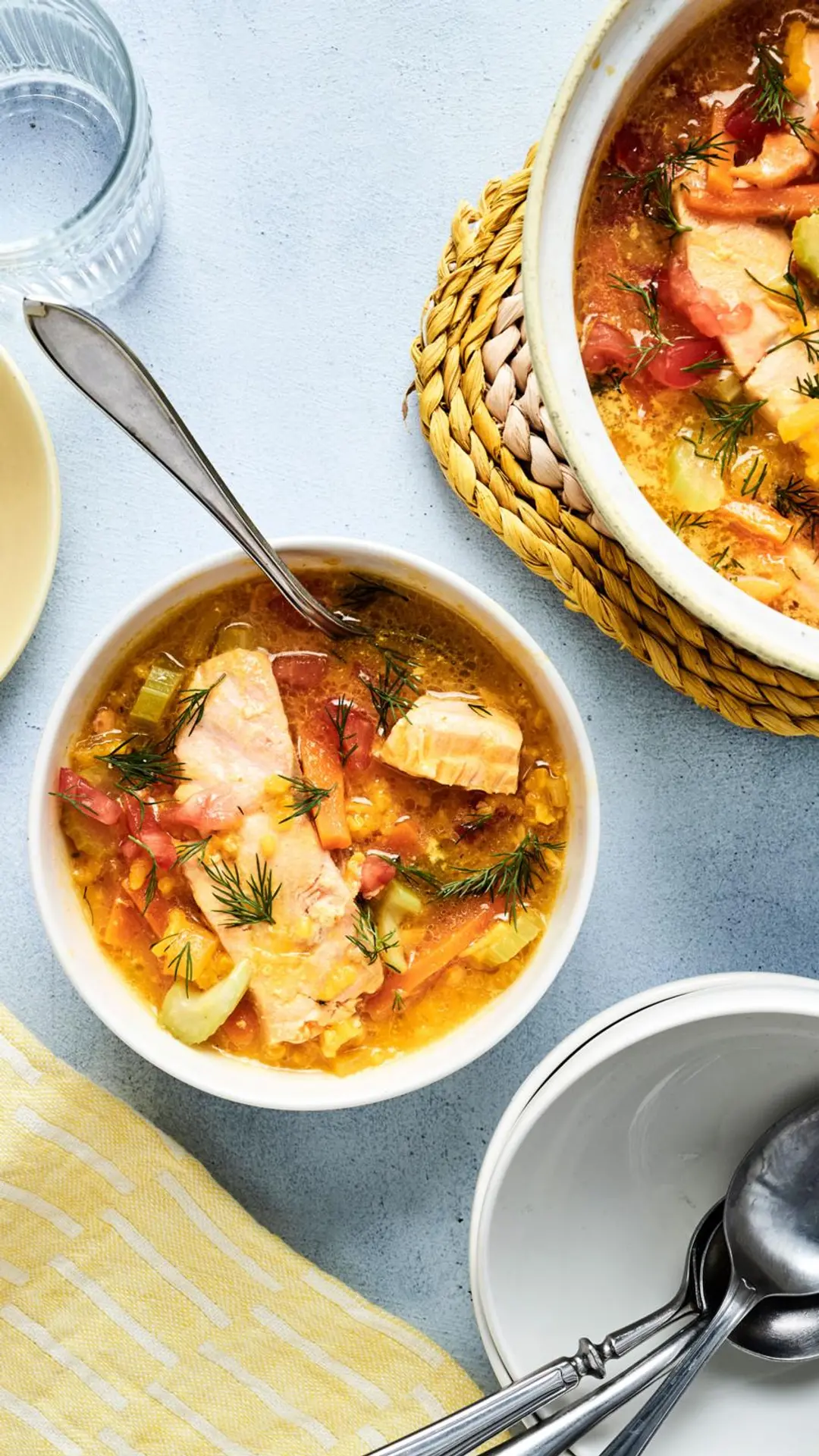 Keltainen lohikeitto