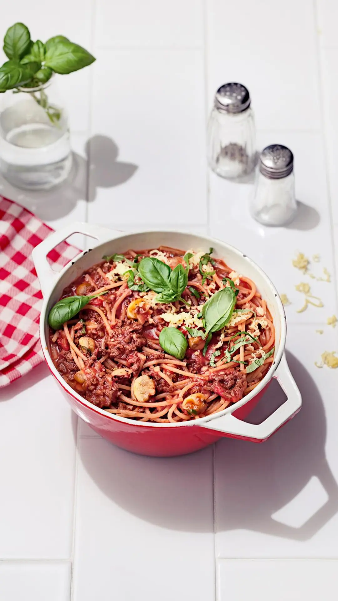 Yhden kattilan soijarouhepasta