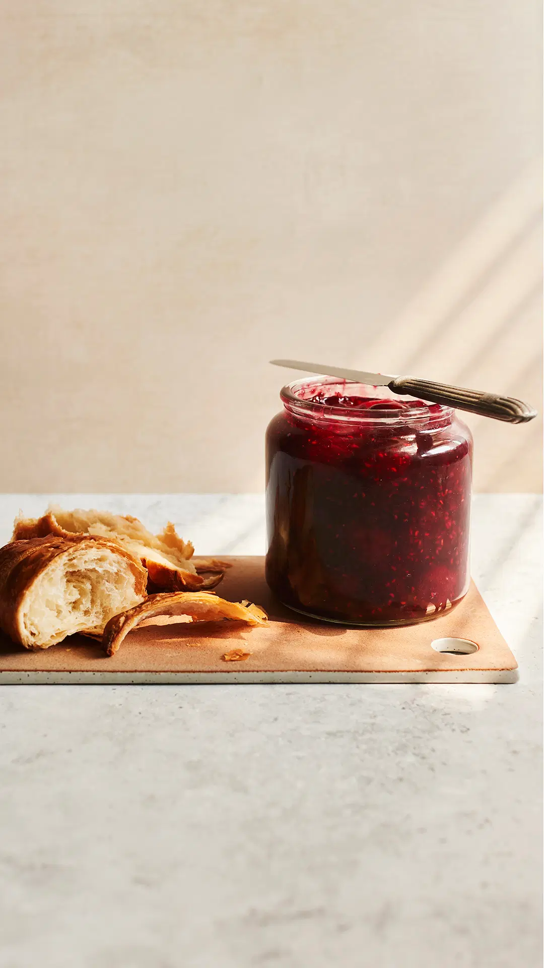 Limellä maustettu marjahillo