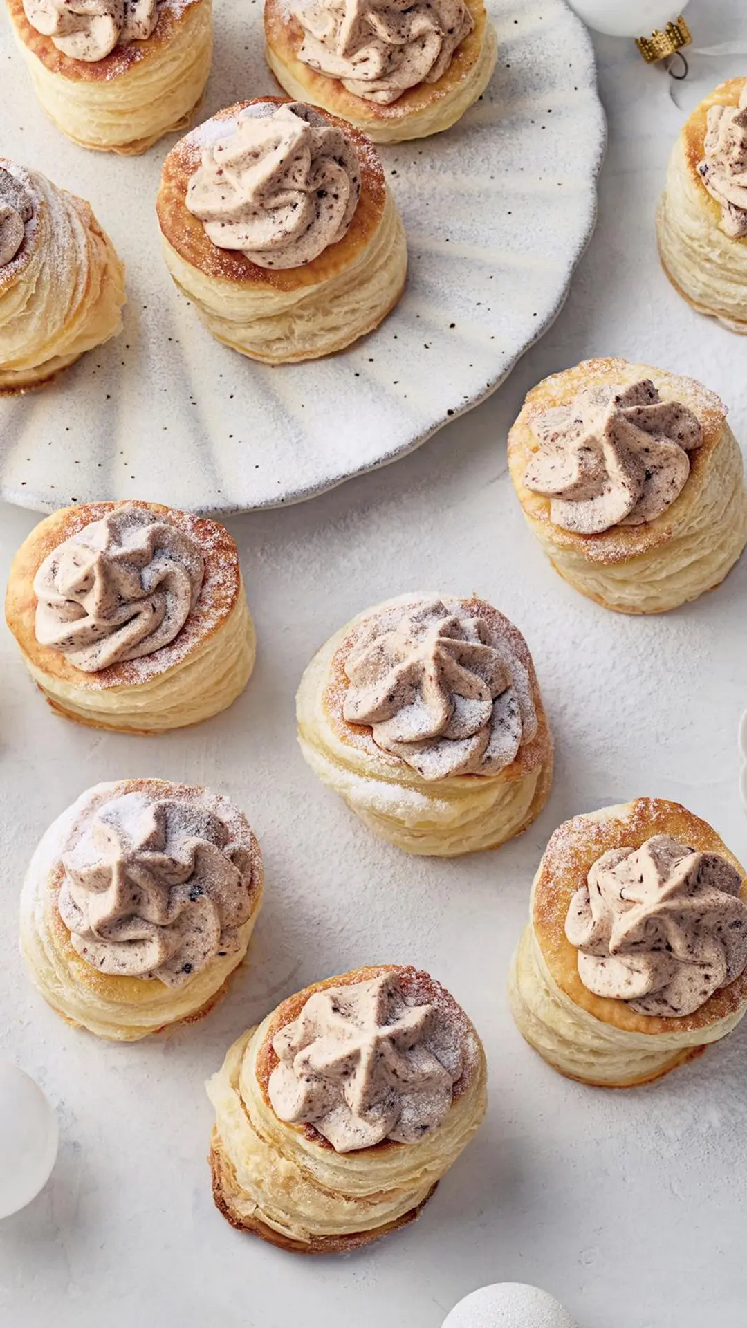 Luumumoussetortut, pystykuva