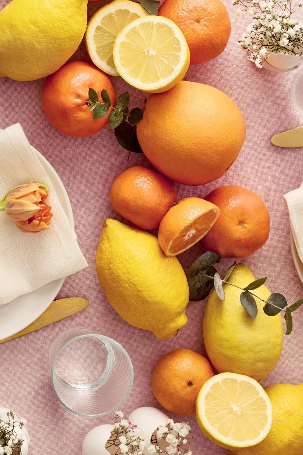 Keväinen pöytäkoriste hedelmistä