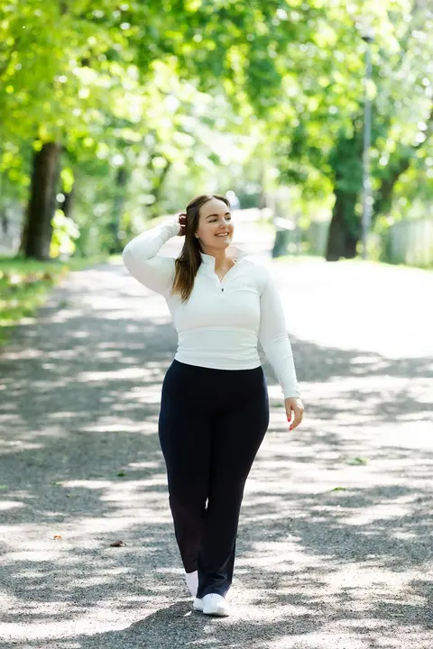 Veronica Hirvilammi kävelyllä