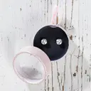 Cailap Hopeakorvakorut pyöreä, kirkas kivi