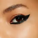 MAC Kohl Power Eye Pencil silmänrajauskynä 1,5 g