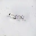 Cailap Hopeakorvakorut tähti liilanvärisellä kivellä