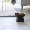 Yamazaki lemmikin kulho Tower musta