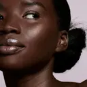 Fenty Beauty Demi'Glow Light-Diffusing Highlighter korostuspuuteri 3,5 g