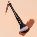 e.l.f. cosmetics Complexion Duo Brush meikkisivellin