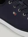 Tommy Hilfiger kangaskengät