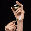 Clarins Precious La Crème Yeux Age-Defying Eye Cream silmänympärysvoide 15 ml