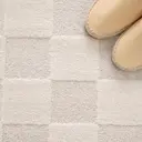 NOKOHOME Pisa lyhytnukkainen matto, luonnonvalkoinen