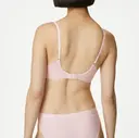 Marks & Spencer 2303 Body Define Plung T-paita rintaliivit
