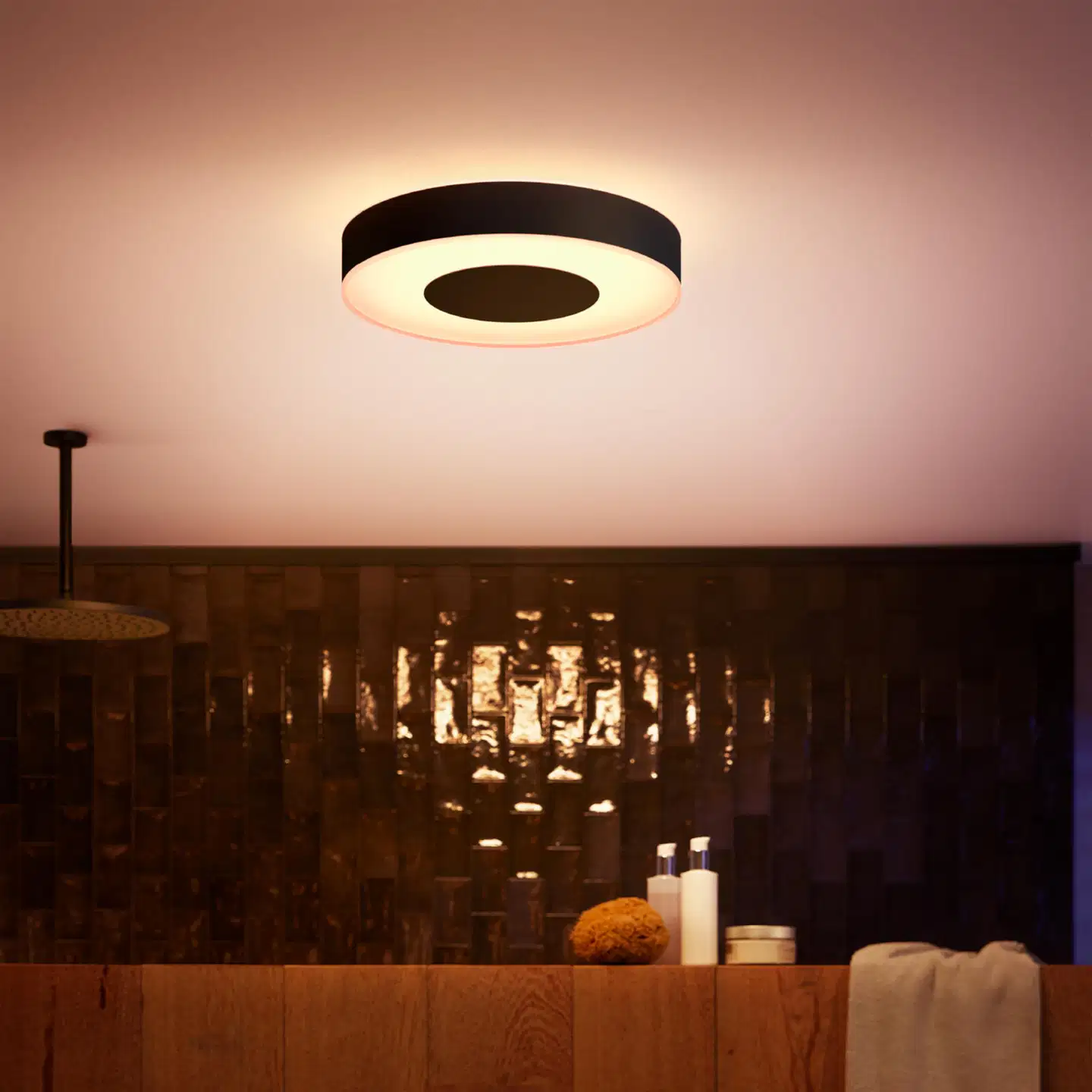 Philips Hue Xamento -kattovalaisin kylpyhuoneeseen 33W 2000-6500K 2350LM keskikoko musta - 5