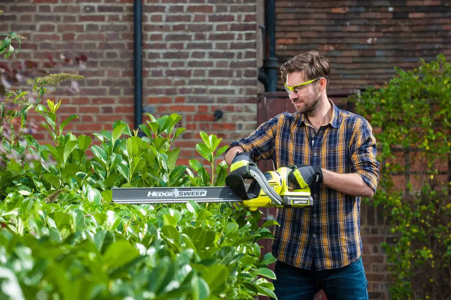 Ryobi 36V pensasleikkuri RHT36B61R - 3