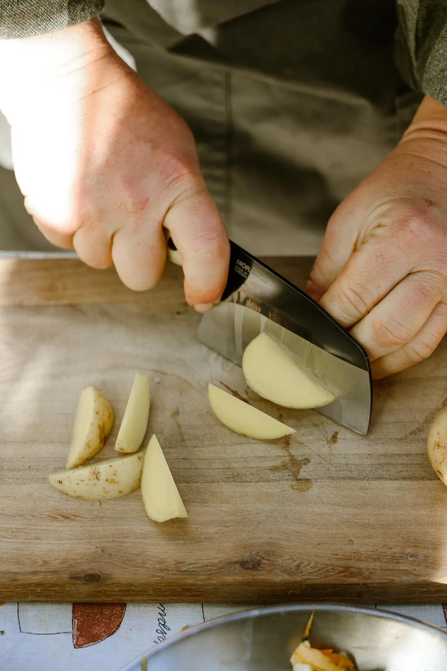 Morakniv veitsi Rombo Black Blade Ash Wood 14086 - 6