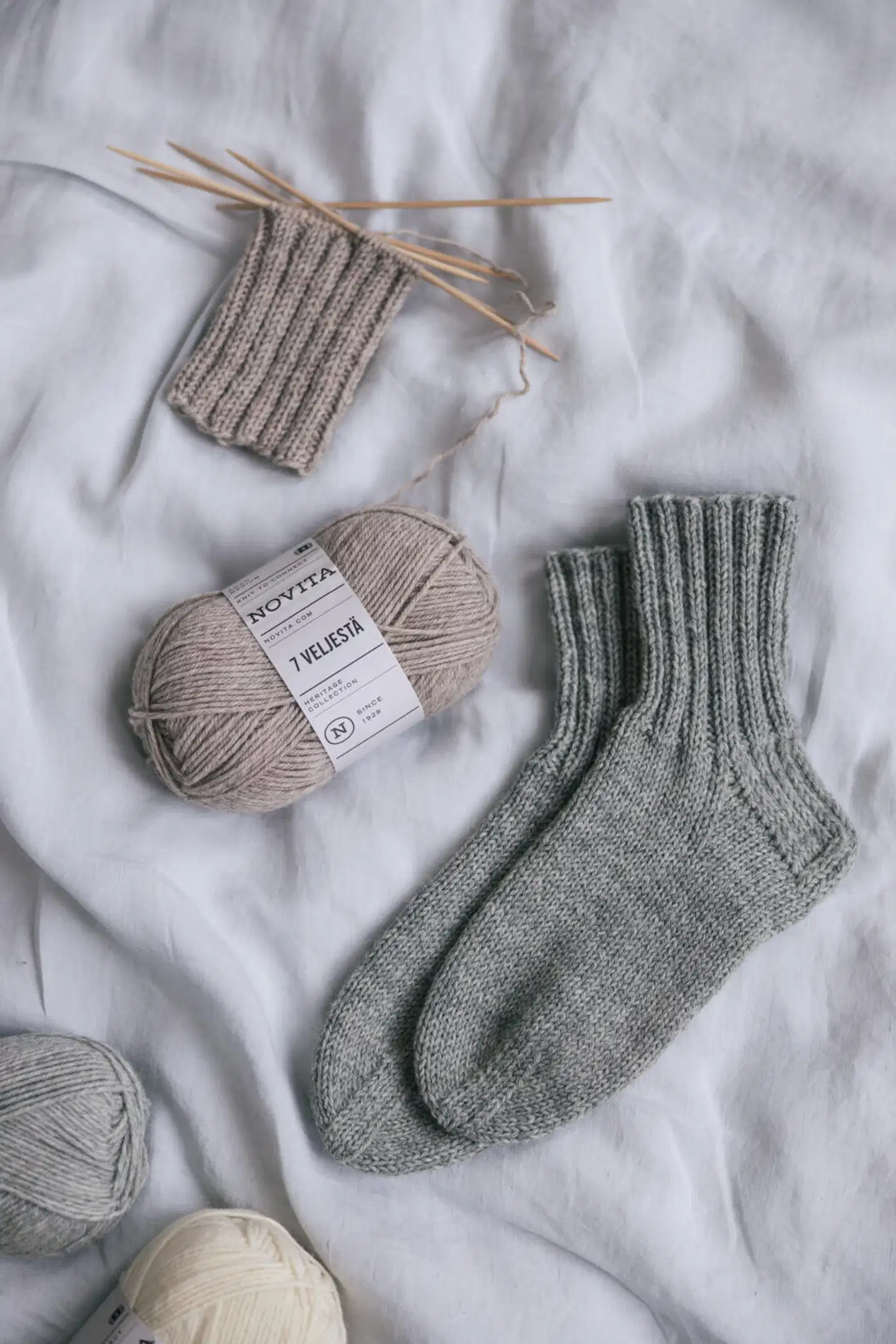 Novita lanka 7 Veljestä 100 g vappu 500 - 5