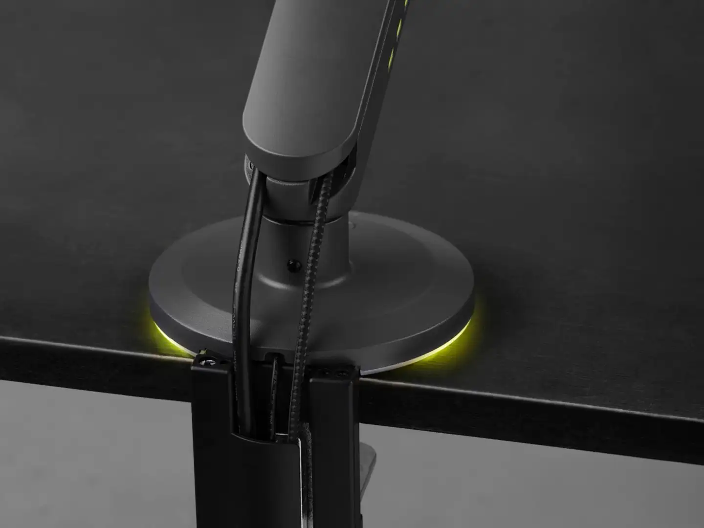 One For All DM8110 RGB Monitorivarsi, musta - 11