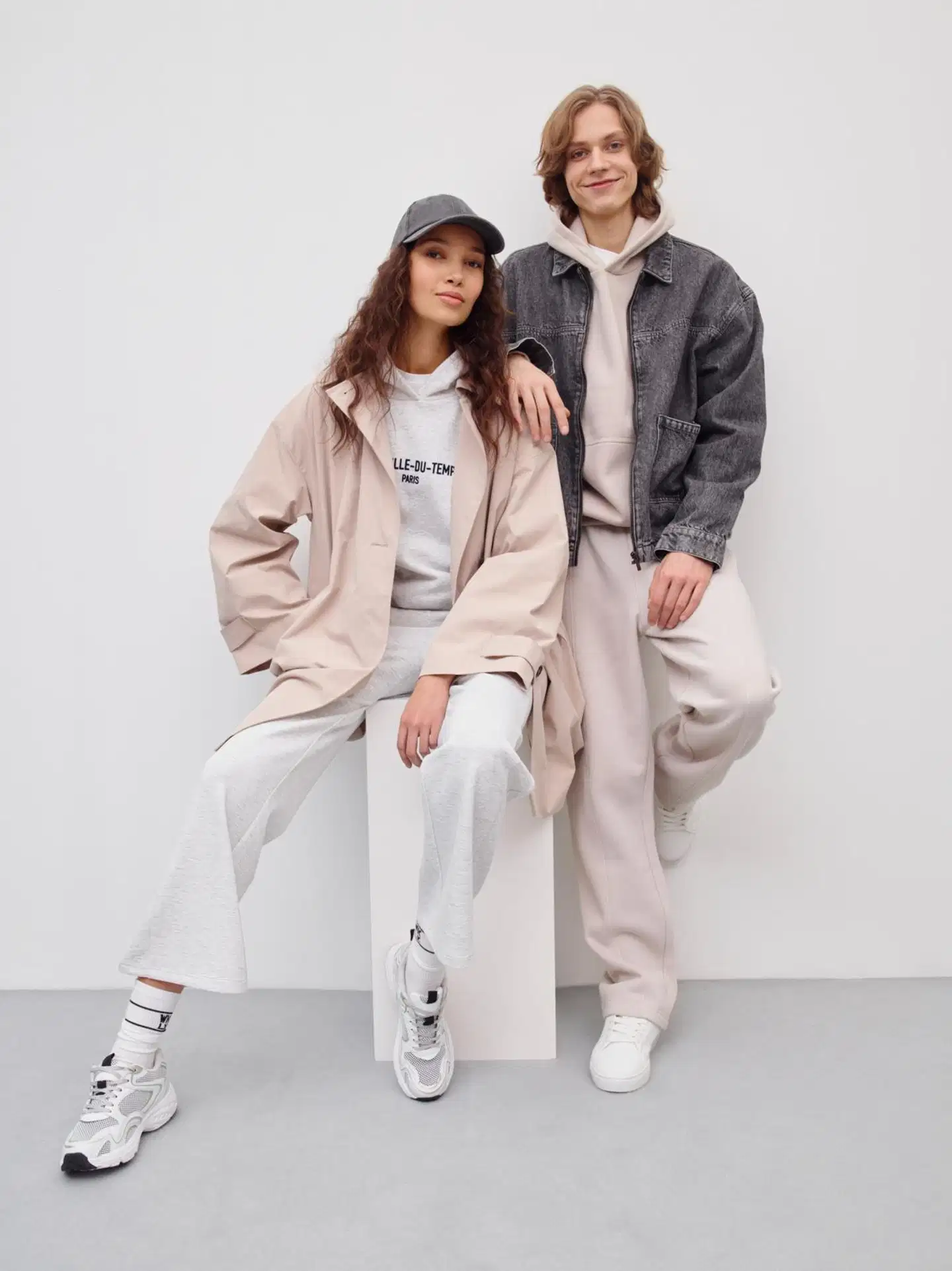 WKLY. naisten collegehuppari 213W000110 - Lt. grey mel - 5