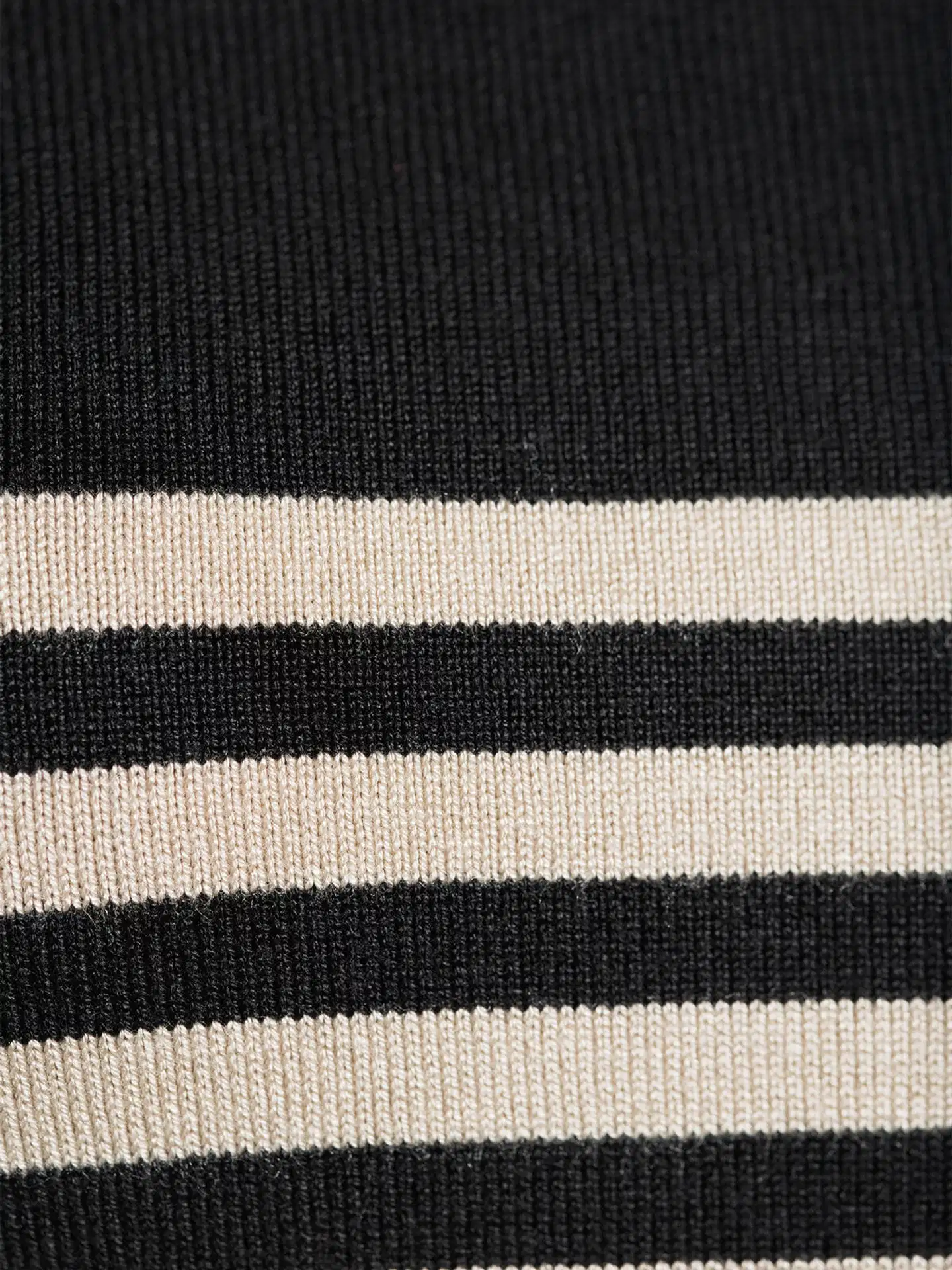 London Fog naisten raidallinen neule 213L262902 - black/beige - 5